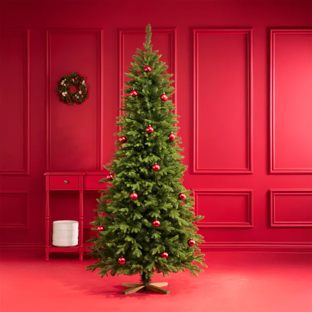 Spruce Christmas Tree Arrangement: Elegant Red Baubles and Red Decorations