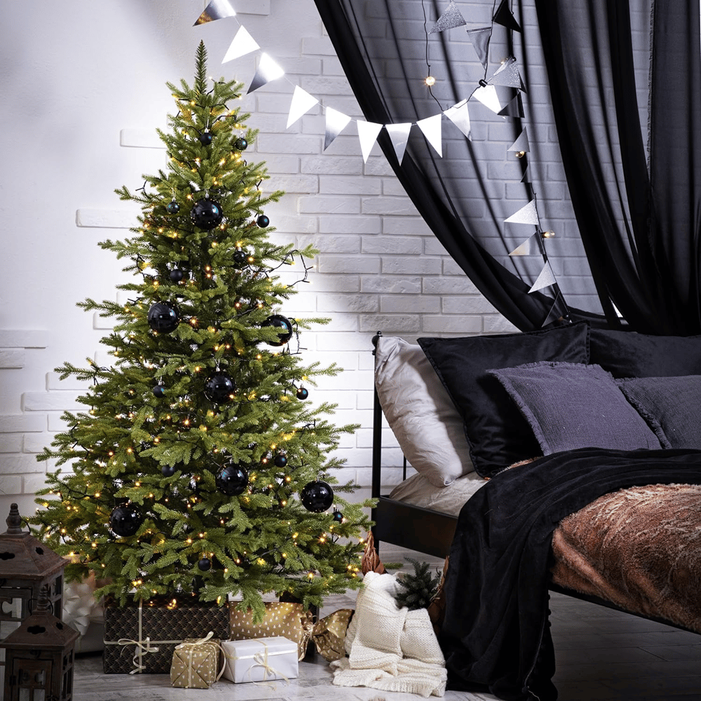 FairyTrees FT32 Christmas tree with dark Christmas ornaments